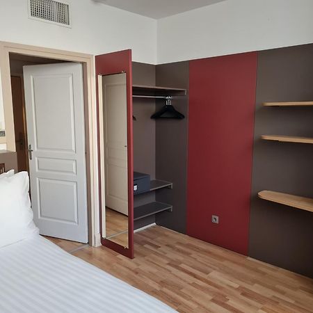 Apparthotel Privilodges Le Royal Annecy Oda fotoğraf